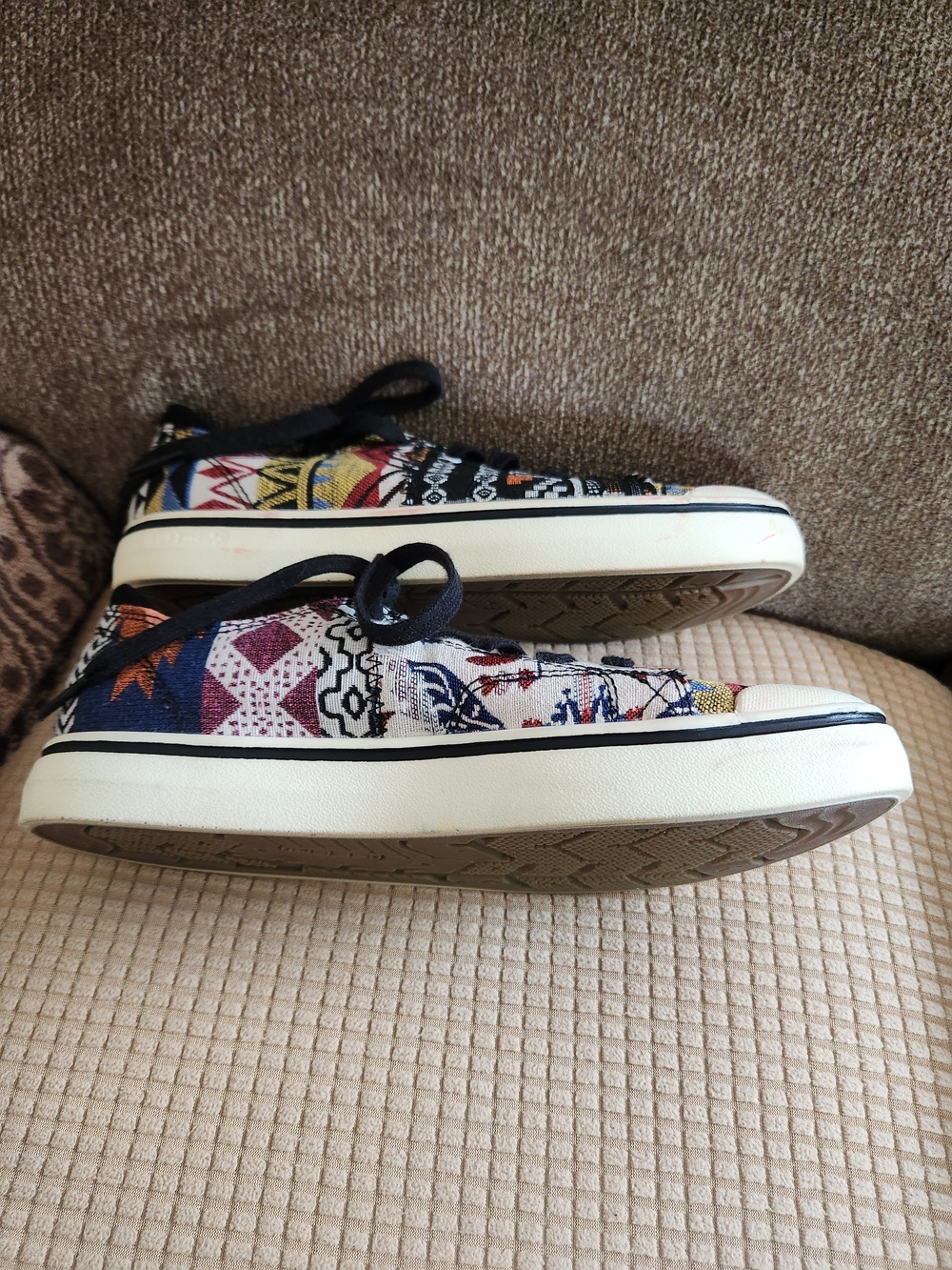 KEEN Multicolor Patterned Canvas Sneakers Size 9.5 - Picture 4 of 10